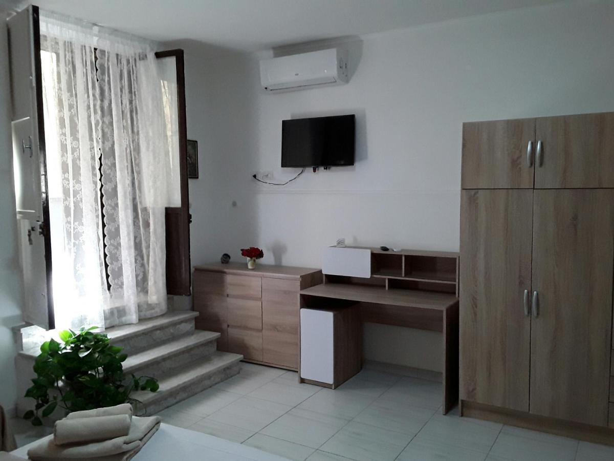 B&B La Giara Piedimonte Etneo Εξωτερικό φωτογραφία